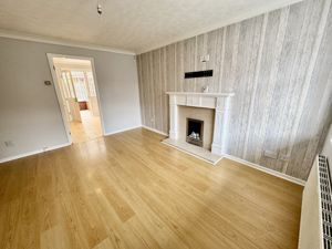 Lounge- click for photo gallery